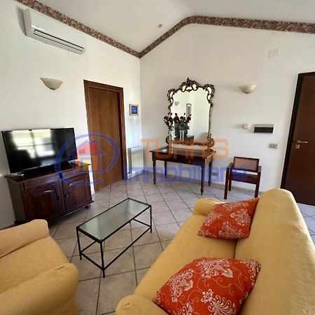 Apartmán La Mansarda Di Via Galilei Porto Torres Exteriér fotografie